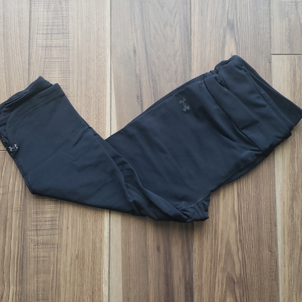 UA Cropped Leggings